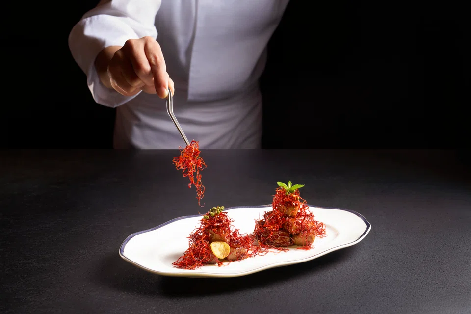 Sauteed diced wagyu with Sichuan peppercorn.