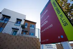 The average contract rate on a 30-year fixed-rate mortgage dropped 27 basis points in the week ended Aug 2, to 6.55 per cent, the Mortgage Bankers Association (MBA) said.