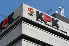 The KPK’s investigation into the tax officer’s wealth comes amid public outrage on social media over government officials seen to be flaunting their wealth and lavish lifestyles.
