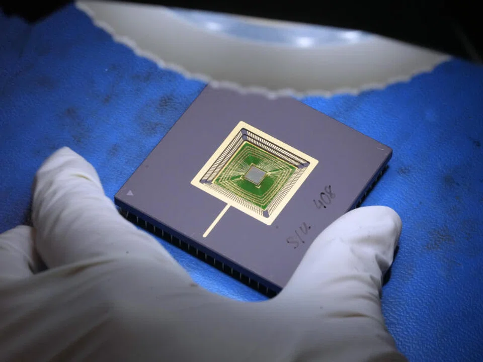 Singapore’s shipments to China of integrated circuit chips has increased 3.5 per cent last month compared to March. 