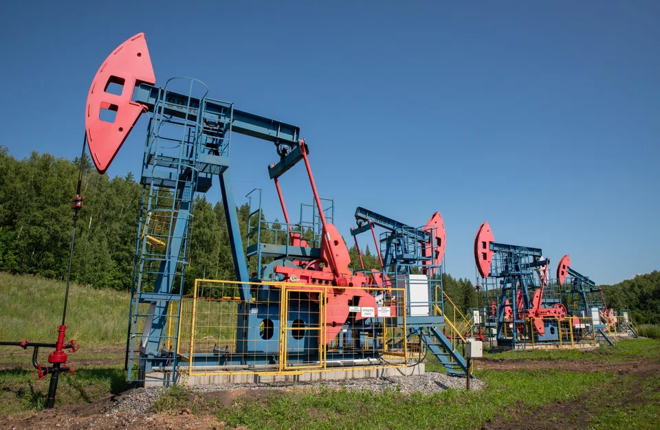 Brent crude futures settled up 57 cents, or 0.8 per cent, at US$68.62 a barrel, while US West Texas Intermediate crude futures rose 45 cents, or 0.7 per cent, to close at US$64.60 a barrel on Thursday.