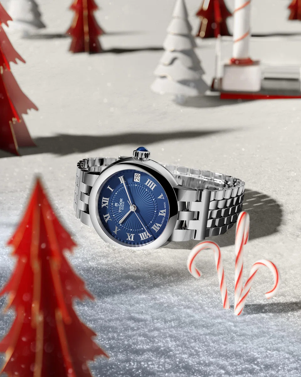 The Clair de Rose gets a lift with a brand new "Tudor blue" dial.