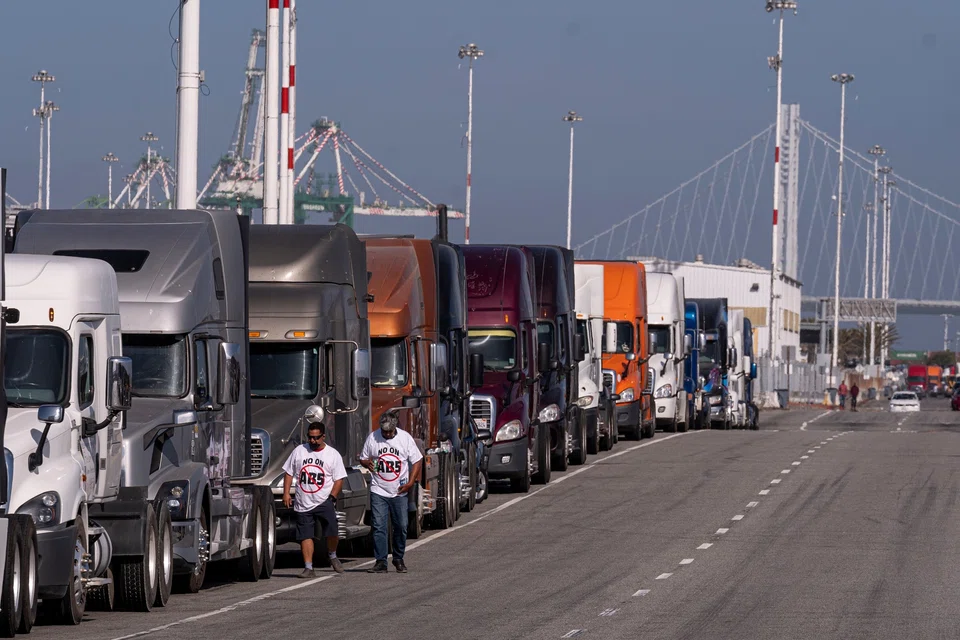 In many countries, truck drivers protesting against the high cost of fuel have been at the forefront of labour unrest. 