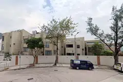 Properties in the luxury Beachfront neighborhood in Repulse Bay, Hong Kong.