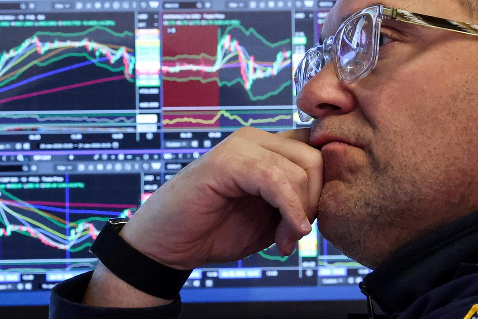 Mounting debt and the possibility of inflation do pose a serious long-term risk to US bond returns and the dollar.