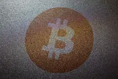 Despite the paper losses, on-chain data suggests that owners of large amounts of Bitcoin are taking the opportunity to snap up more of the cryptocurrency. 