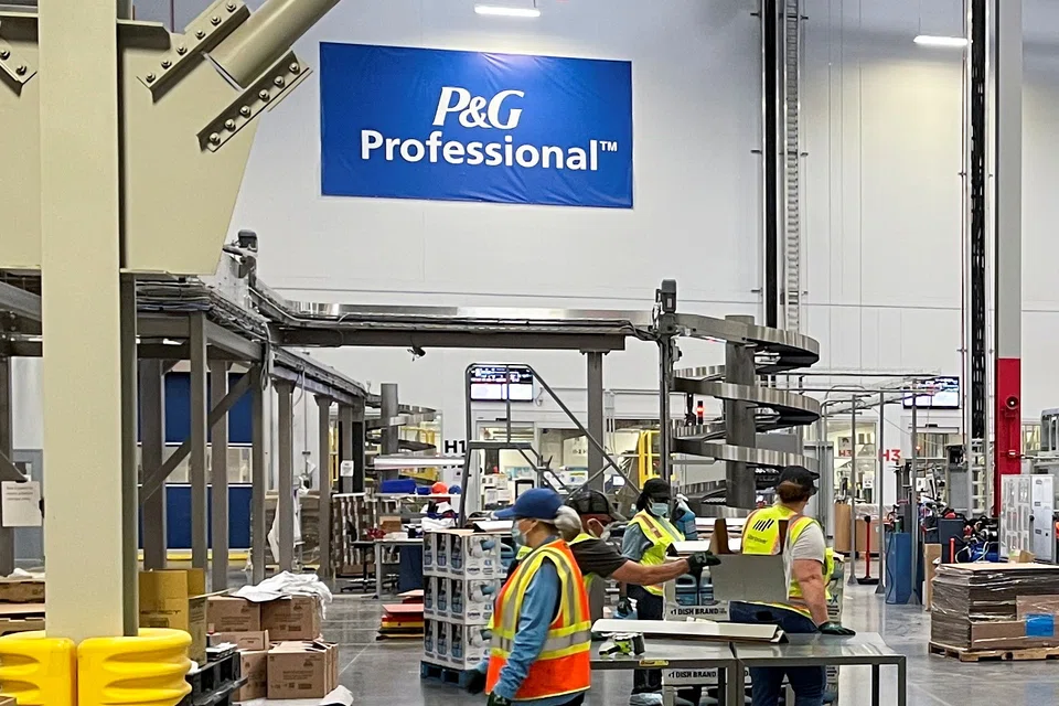 P&G reported a 1 per cent rise in overall volumes in the fourth quarter, driven by growth in grooming and health care segments. 