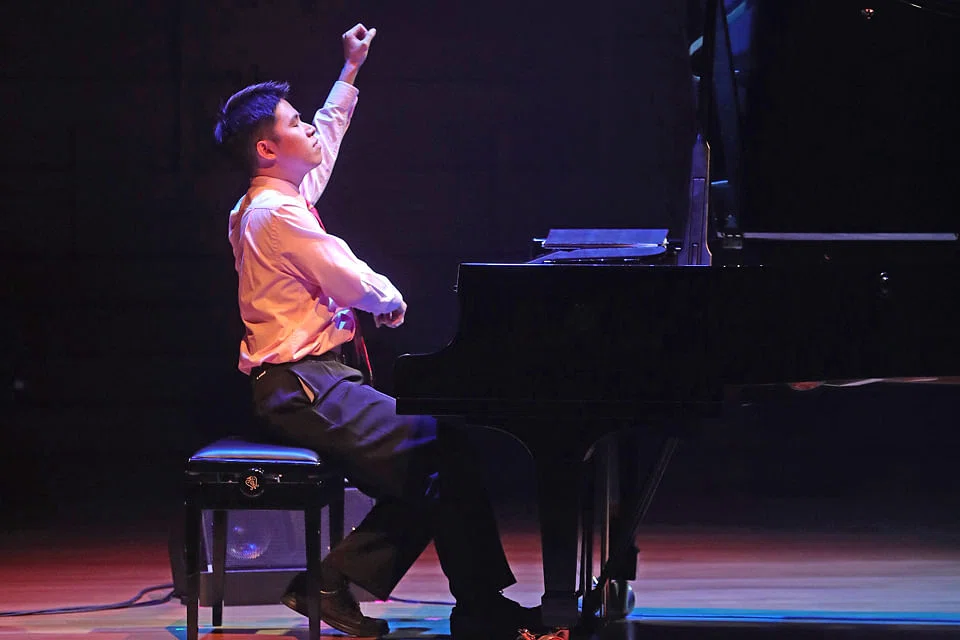 DBS Group Research downgraded its call on The Hour Glass to “hold” from “buy”, as it expects revenue of the luxury watch retailer to moderate in FY2023 amid macroeconomic uncertainties.