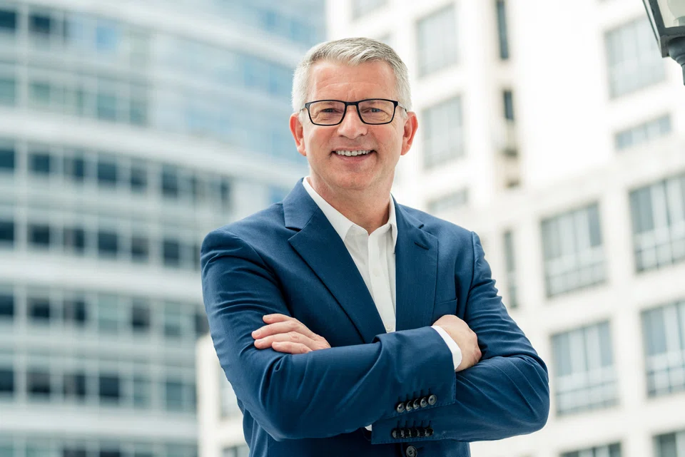 Friedhelm Best of Hima says: "Hima and NUS CDE understand the need for future engineers to be prepared with adequate skills and a strong foundation in functional safety and security. "