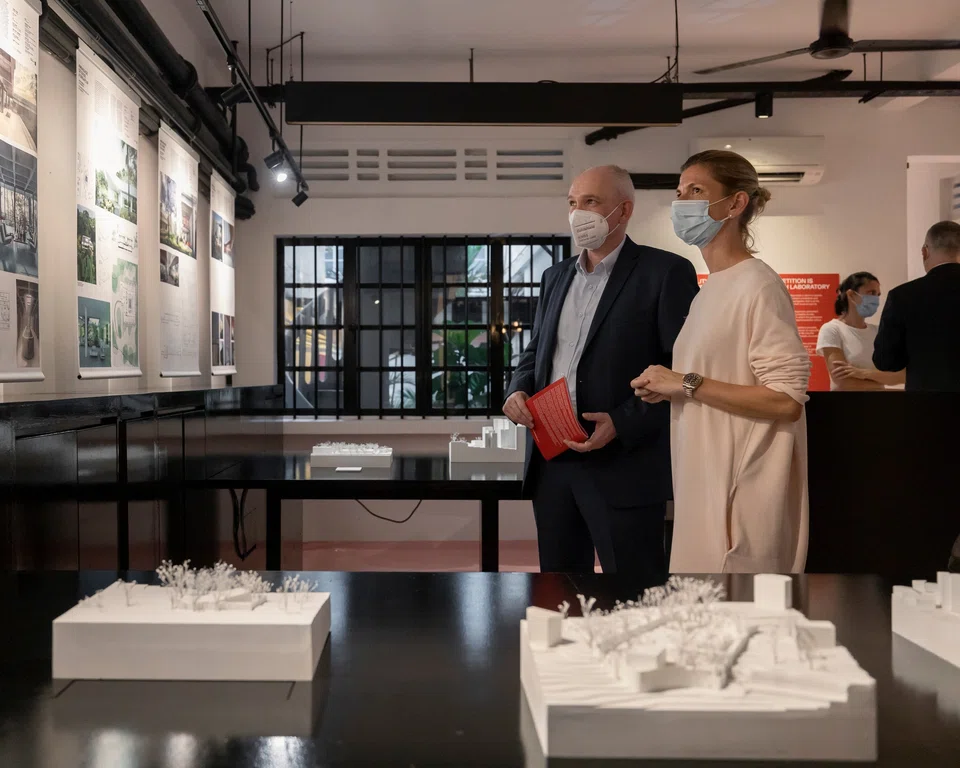 At TB80 – where the events took place, Le Concours Suisse, a culture of architecture provided glimpses into
another driver for innovation and sustainability: the
practice of architecture and town planning competitions in
Switzerland. 