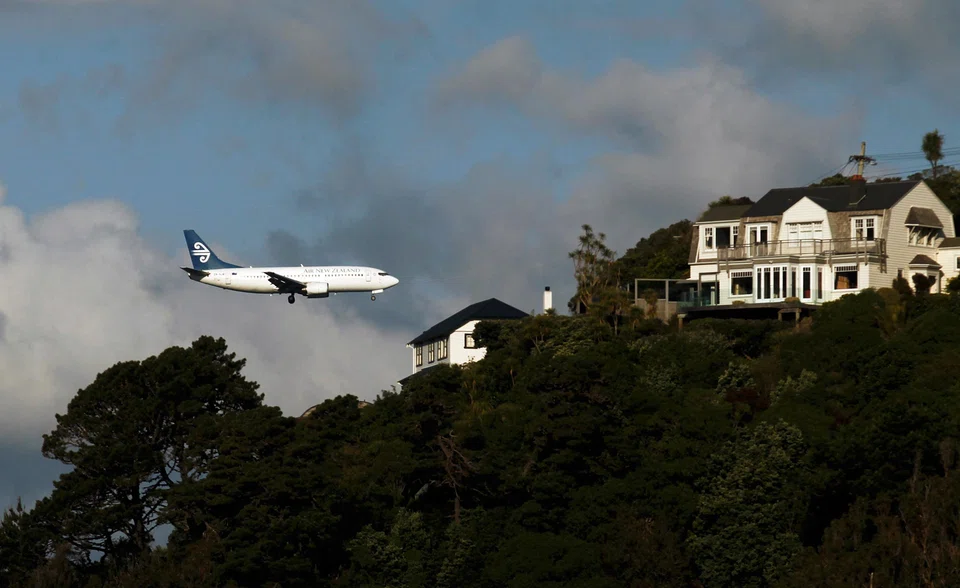 Data released by Statistics New Zealand on Thursday showed that 127,800 people left the country in the year to November, up 28 per cent on the prior 12 month period. 