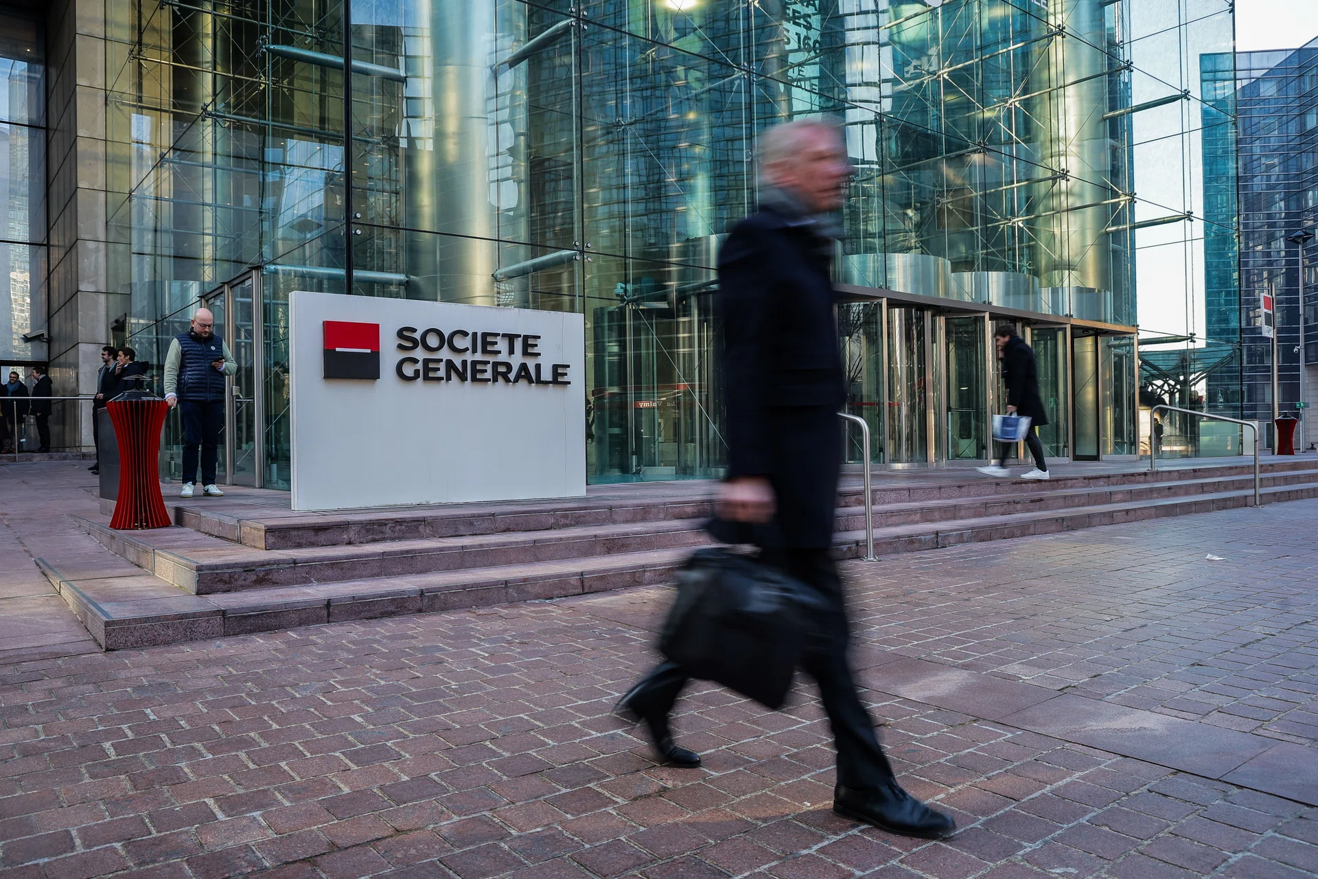 SocGen doubles Q4 profit as retail unit rebounds - The Business Times