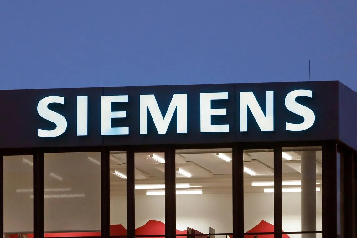 The US Commerce Department has informed Germany’s Siemens, that requirements to seek government licenses for business in China are no longer in place.