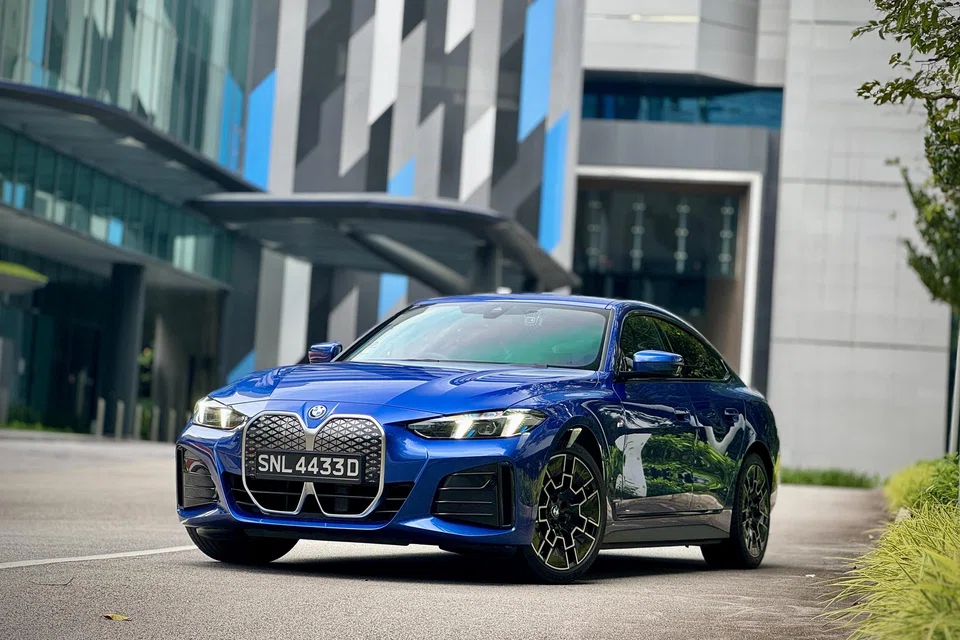 BMW has re-interpreted its trademark “angel eye” headlights with fang-shaped elements.