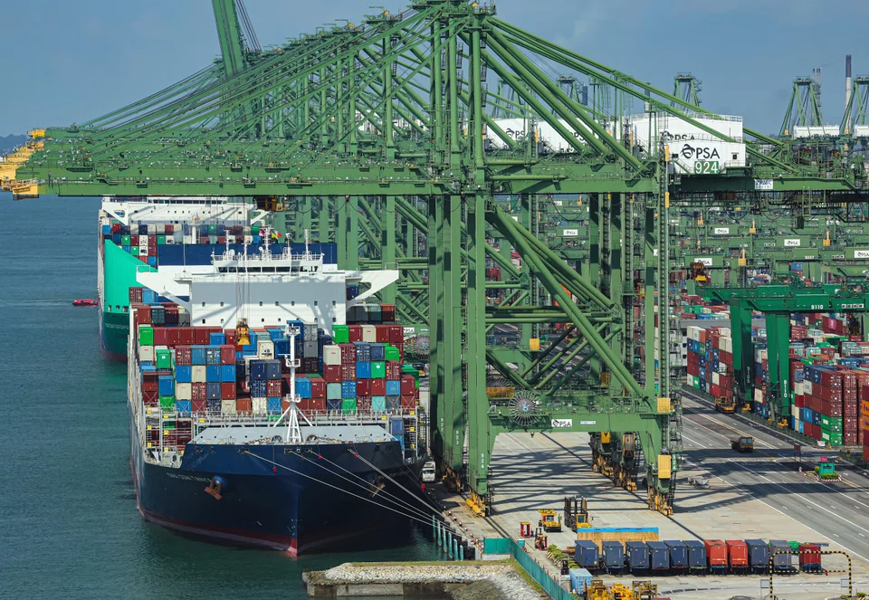 Overall, total trade climbs 4.6% year on year in February, slowing from the 6.6% growth in the preceding month.