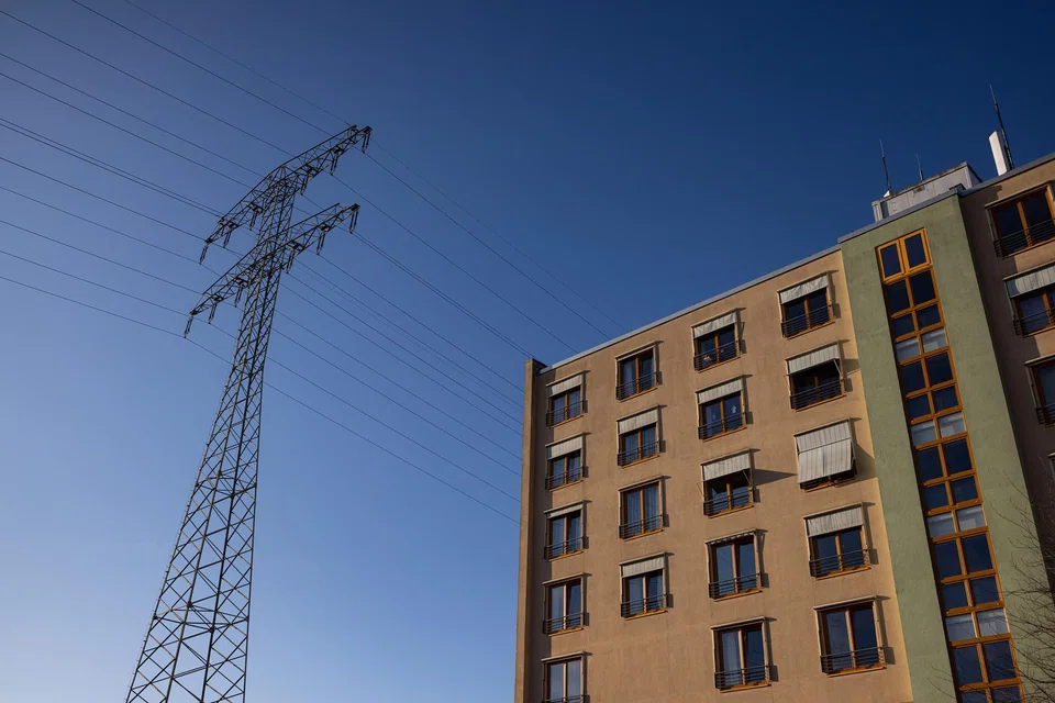 The snarl-up of energy supplies centred on the Strait of Hormuz, is impacting households and businesses in the eurozone.