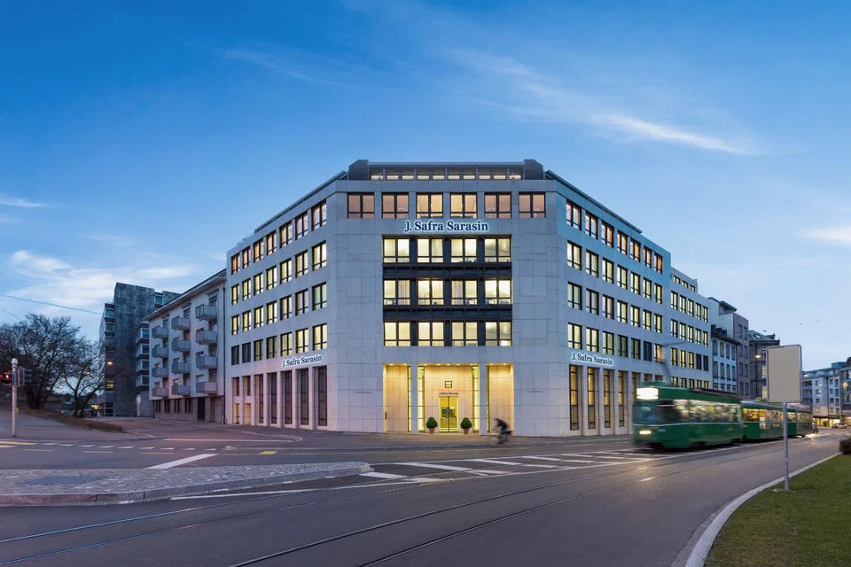 Bank J. Safra Sarasin, Basel.