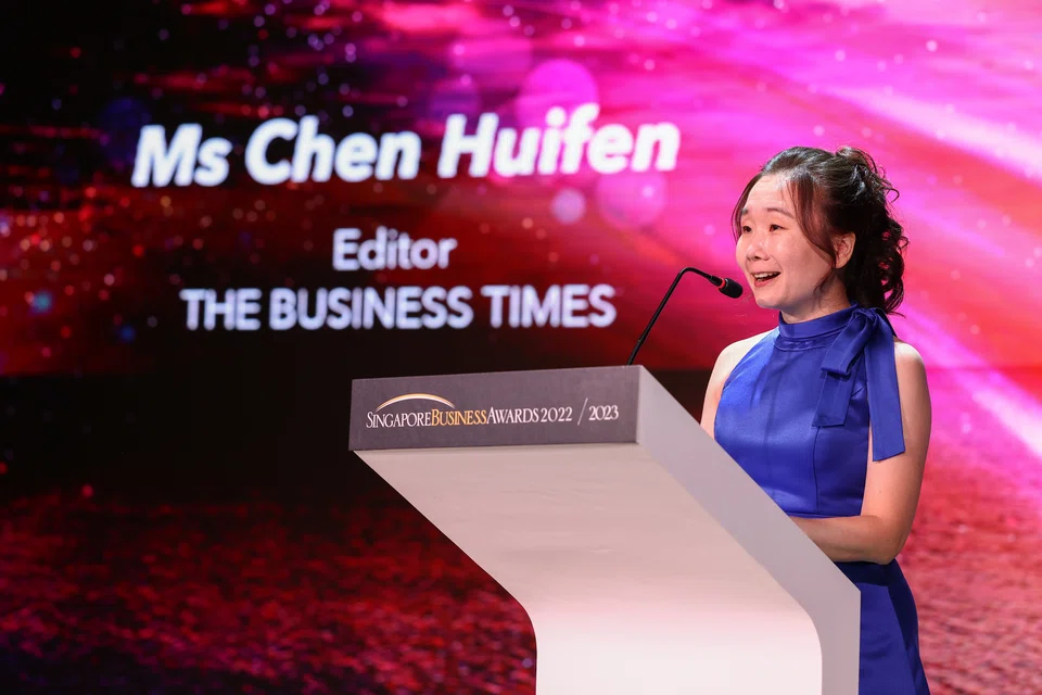 Chen Huifen, editor of The Business Times, delivering her closing remarks.