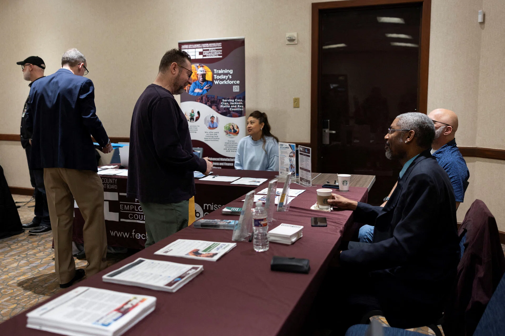 Us Job Growth Slows In May Unemployment Rate Steady At 4 2 The