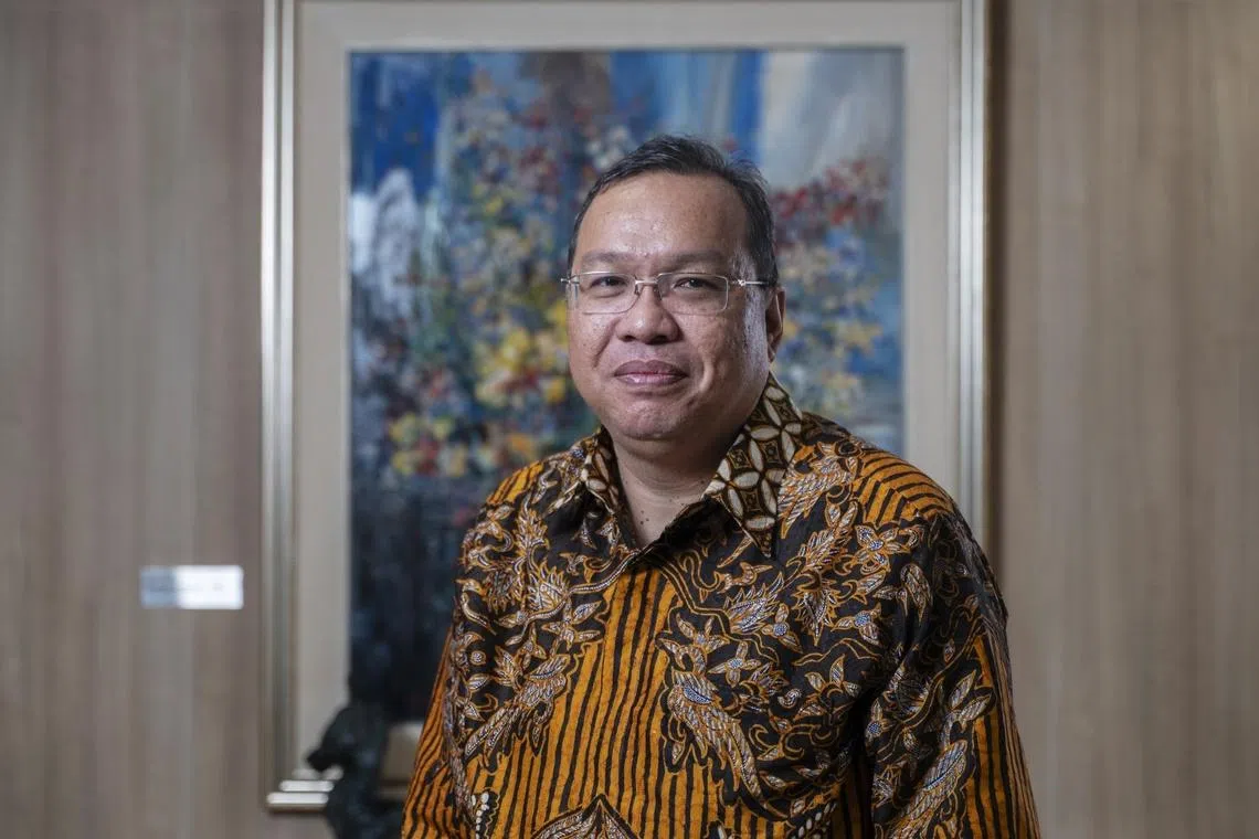 The chief executive of the Indonesia Stock Exchange (IDX), Iman Rachman, has resigned.
