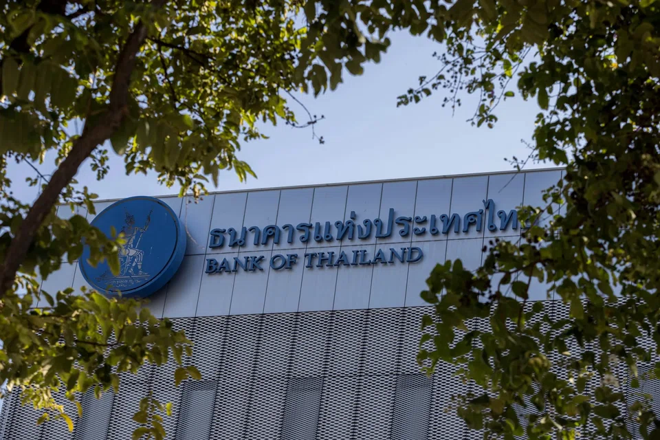 Bank of Thailand received five applications for virtual banking licences ahead of the Sep 19 deadline.