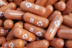 Merck’s Covid-19 antiviral molnupiravir has been granted conditional emergency approval for treating mild and moderate infections among adults at risk of progressing to severe disease, China’s National Medical Products Administration said on Friday (Dec 30).