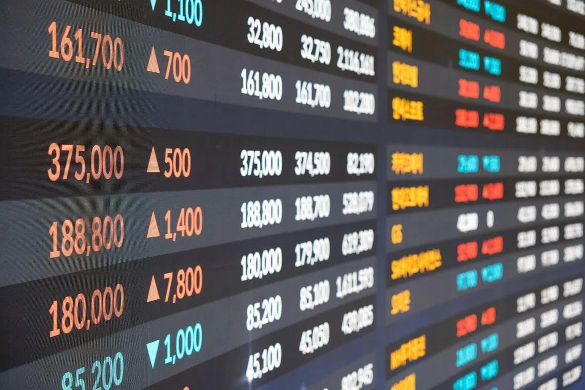 Even an out-of-the-box LLM was able to outperform humans at stockpicking pretty significantly with quite basic prompts.