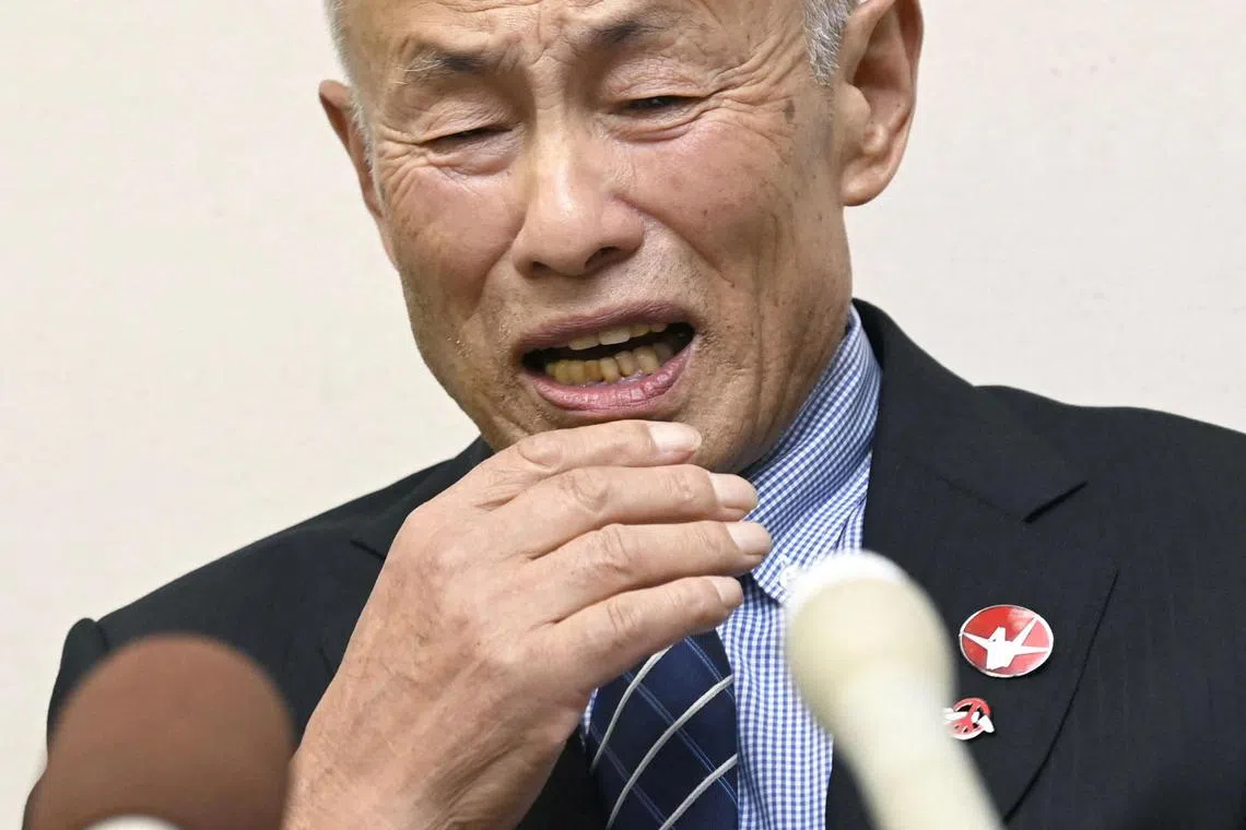 An emotional Toshiyuki Mimaki, who survived the 1945 atomic bombing of Hiroshima, said the win would give a major boost to his organisation's efforts to demonstrate that the abolition of nuclear weapons was possible. 
