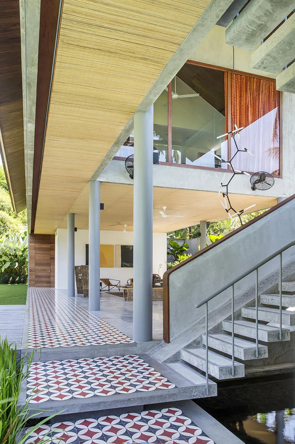 As its name suggests, Rumah Panjang occupies a long, linear footprint. 