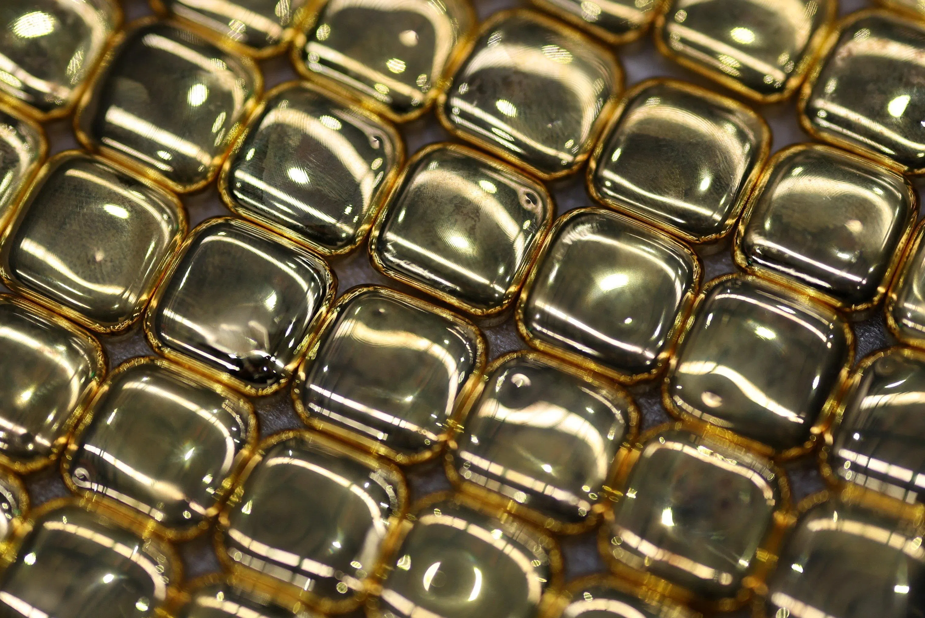 并非所有闪光的都是黄金- The Business Times