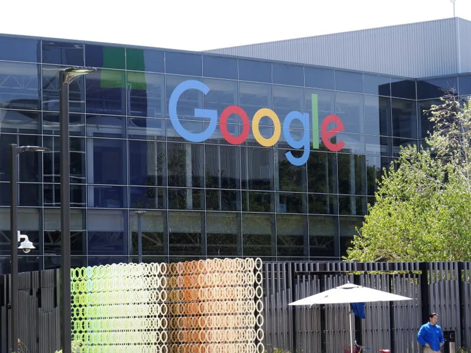 The tech company is offering an unusual five-part deal with benchmark sizes and maturities between four and 29 years.