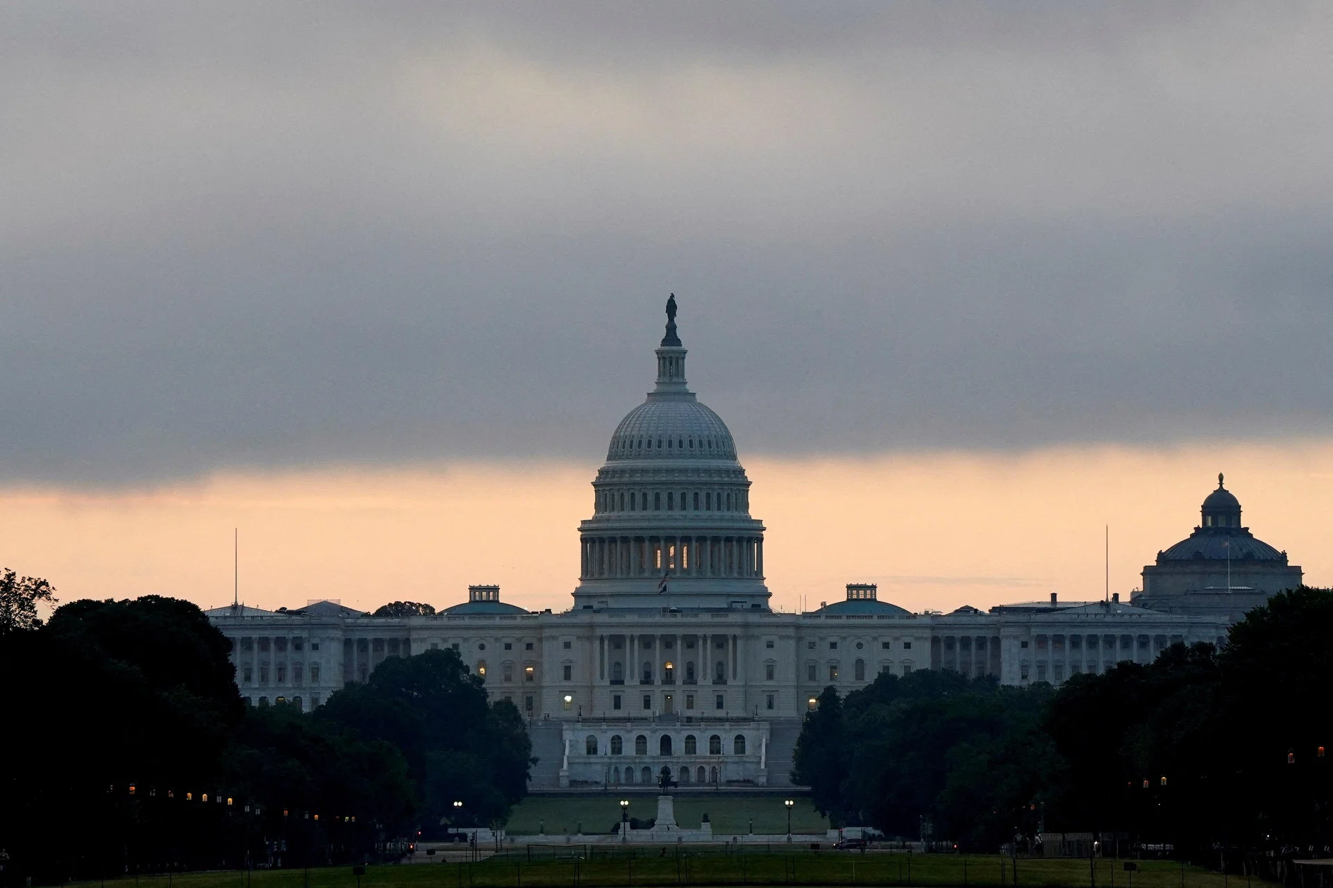 US budget deficit forecast US$1 trillion higher over next decade ...