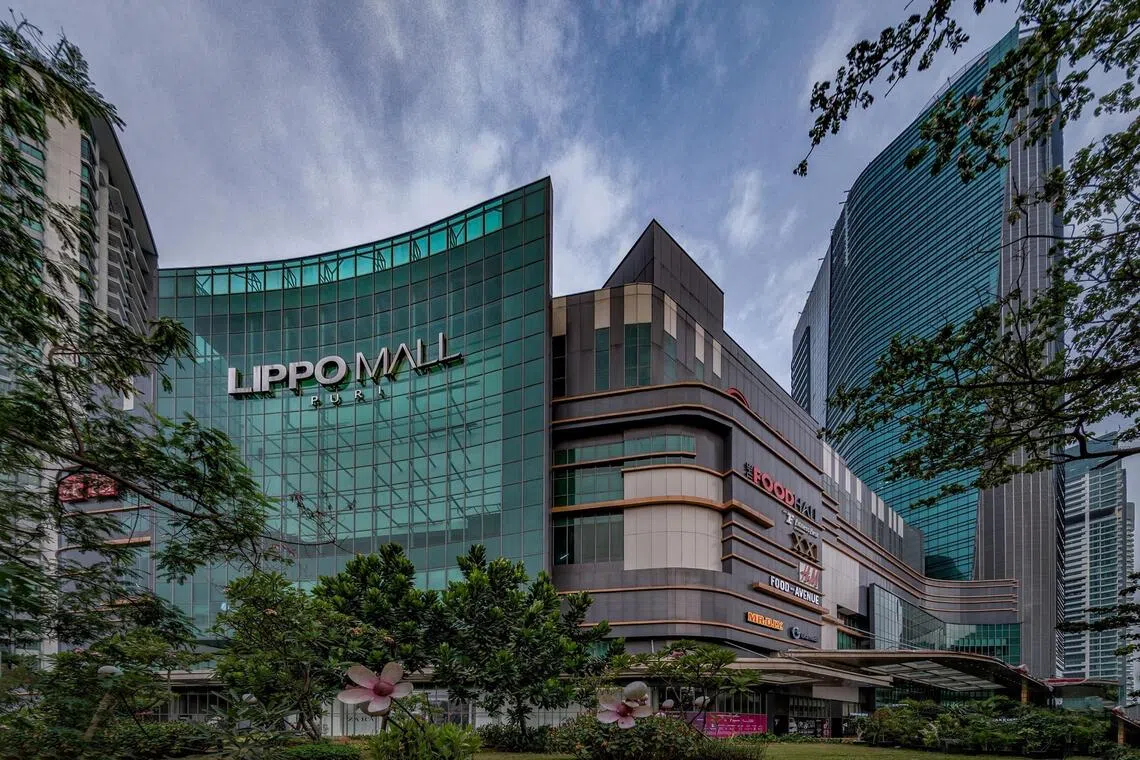 Lippo Mall Puri located in the established Puri Indah central business district area, West Jakarta. 