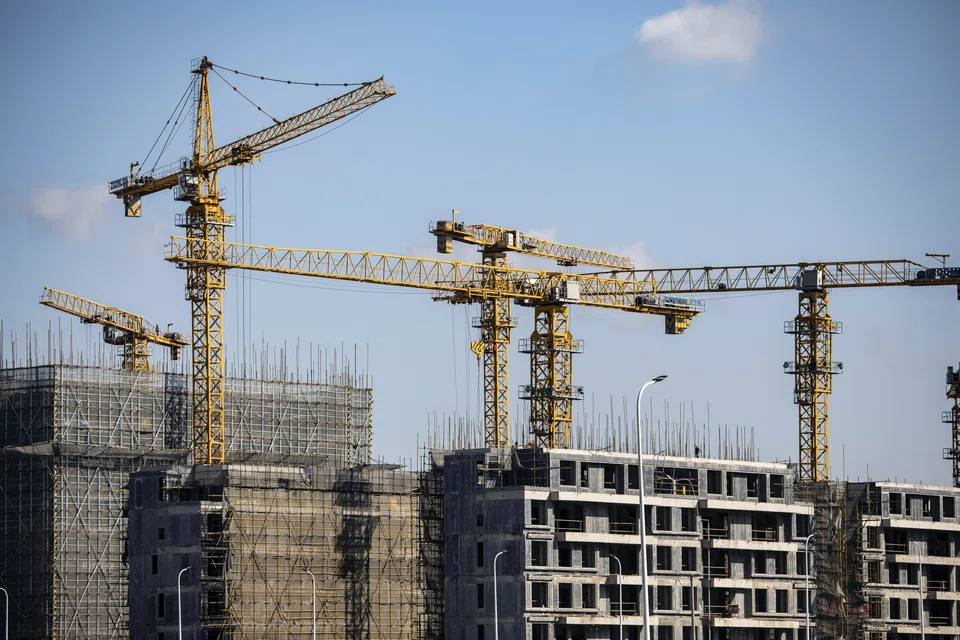 China’s private-sector developers have yet to escape a years-long downturn in the country’s property market as sales of new homes remain weak.