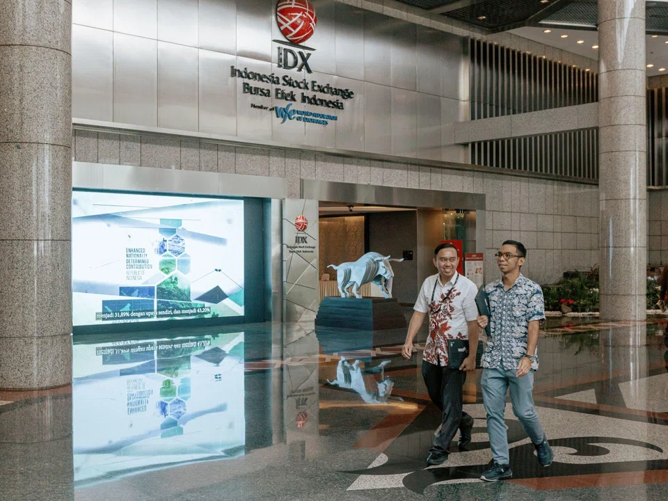  Under exchange rules, a company can be added to the watchlist for several reasons, including zero revenue growth, thin liquidity and trading under 51 rupiah for three months. 