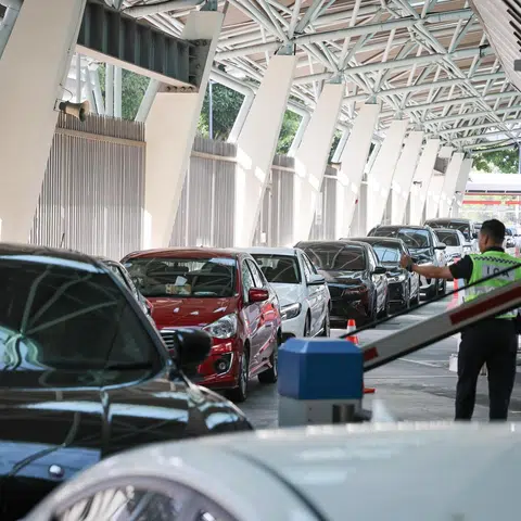 S’pore to raise entry permit fees for foreign vehicles