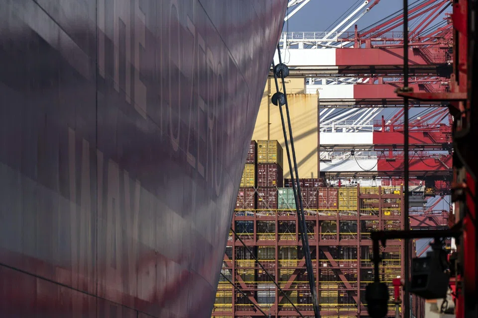 Trade between China and Russia rose 2.7 per cent in value terms in the first nine months of the year from the same period a year earlier, reaching 1.3 trillion yuan.