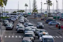 Residents and visitors found themselves backed up in traffic as they try to leave the the Ala Way Harbor, Waikiki, Oahu, Hawaii on Jul 29 after an 8.8 earthquake off of Russia's far east prompted tsunami alerts. 