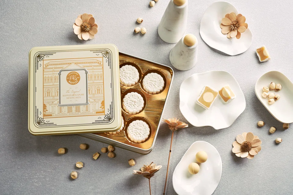  Champagne Truffle Snow-Skin Mooncakes.