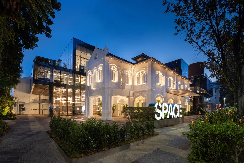 Space Furniture houses more than 20 brands in it 40,000 sq ft showroom.