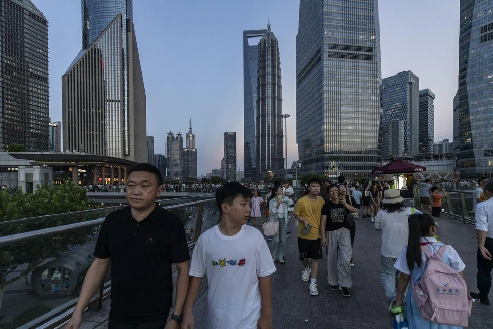 President Xi Jinping’s government has been trying to give the economy a kick without resorting to bazooka stimulus packages of past years, but so far piecemeal efforts have failed to arrest the slump.