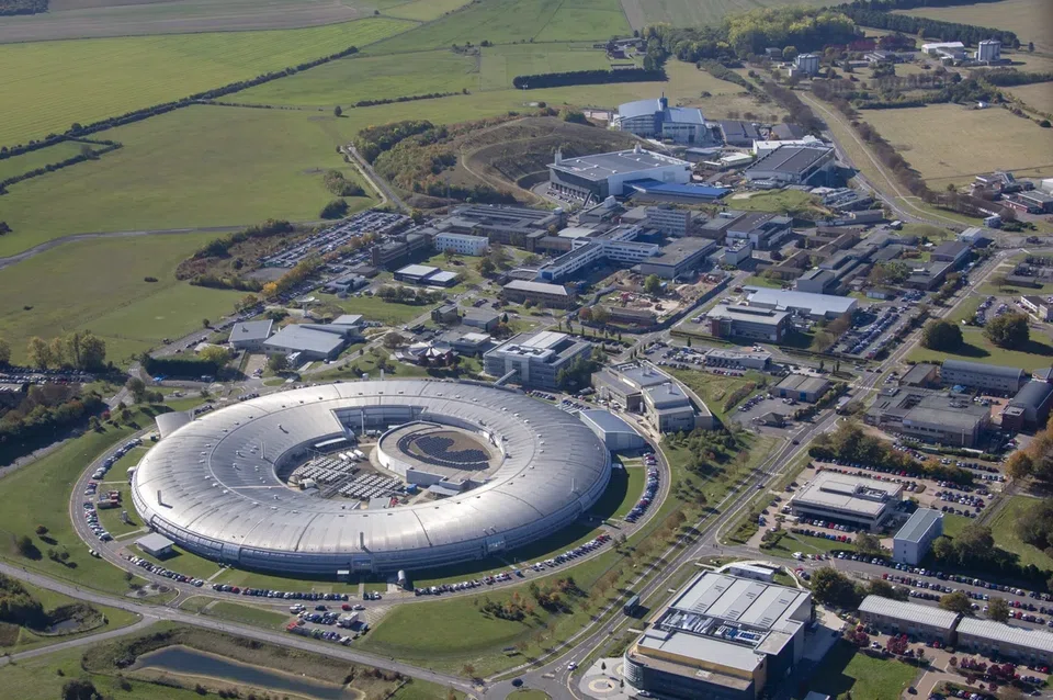 The land sits next to the Harwell Science and Innovation Campus, a public-private venture that’s half-owned by Brookfield and already home to more than 200 laboratories, offices and manufacturing facilities.