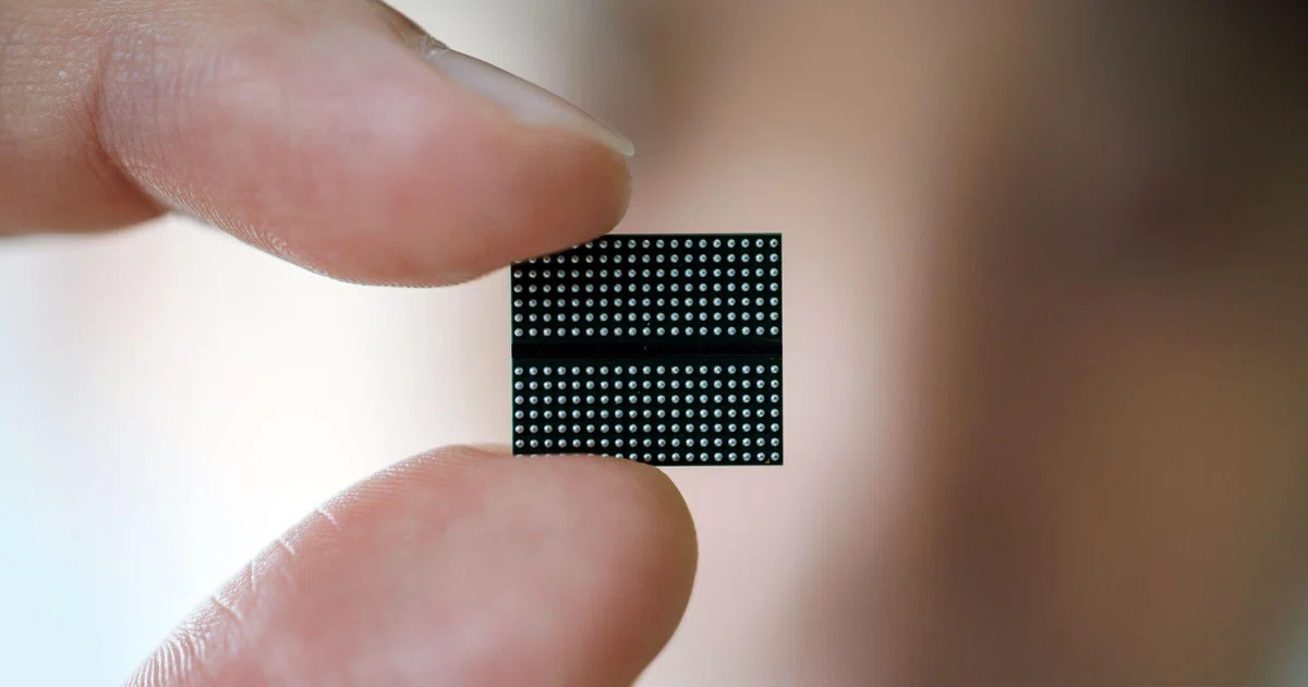 Chinese AI chipmakers poised to gain from Beijing’s tech push