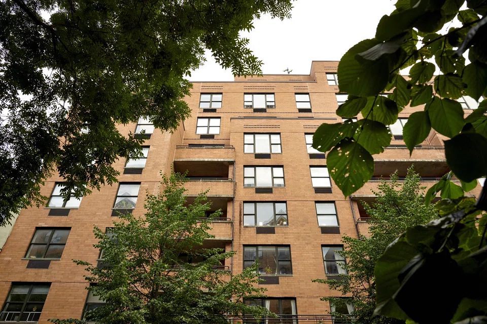 New lease signings are down 1. 9 per cent from last September, another hint of a slight cooling.
