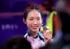 Paris gold medal-winning fencer Vivian Kong gets lifetime travel tickets for Hong Kong’s MTR subway system from the Hong Kong government.