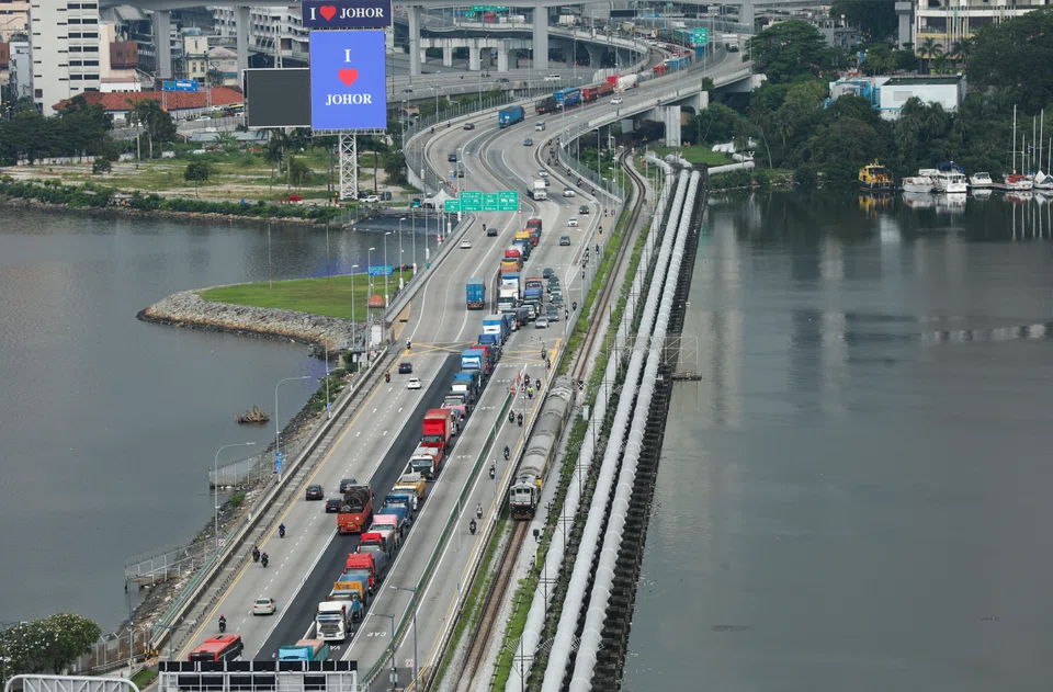 A view of the Johor-Singapore Causeway. The cost divergence between Singapore and Malaysia has become a lot bigger, especially after the Covid-19 pandemic, says CIMB's Chu Kok Wei.