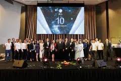 Hock Seng Hoe Metal Company managing director Sam Chee Keong (centre) at the company's celebration of its 10th anniversary.