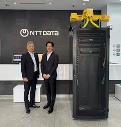 From left: Yutaka Torigoe, chief executive officer of the manager of NTT DC Reit, and Masayuki Ozaki, chief financial officer of the Reit manager.