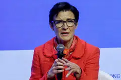 “In a pivotal year, this quarter contains multiple proof points that we are moving in the right direction and that our strategy is gaining traction,” says CEO Jane Fraser. 