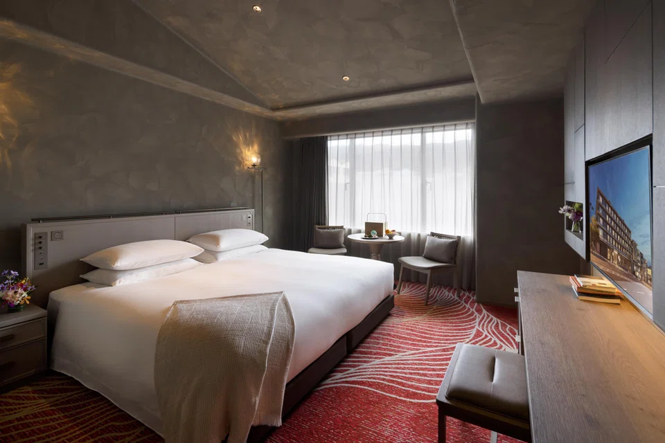 The executive king bedroom.